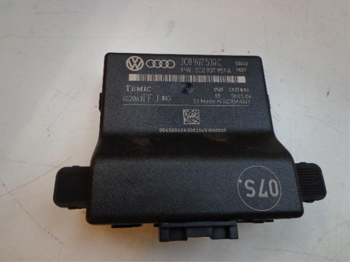 Module (miscellaneous) from a Volkswagen Passat Variant (3C5) 2.0 TDI 16V 140 4Motion 2006