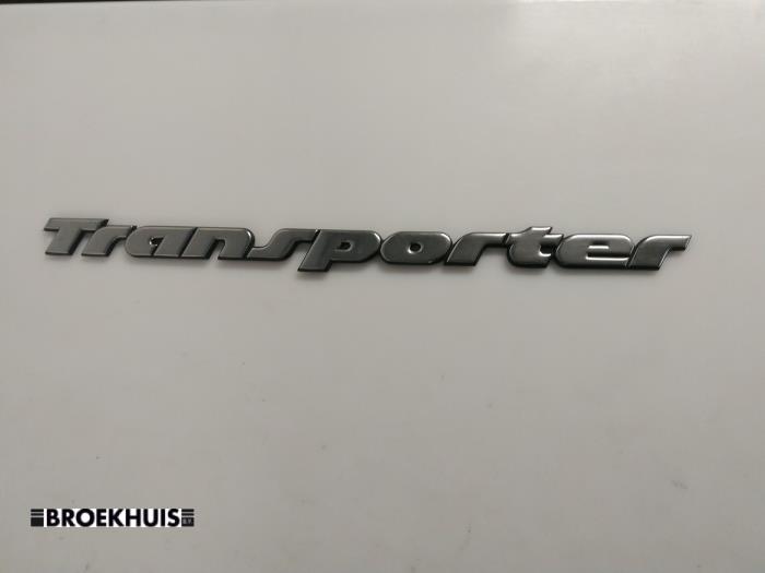 Używane Emblemat Volkswagen Transporter T4 Cena € 10,00 Procedura marży oferowane przez Autobedrijf Broekhuis B.V.