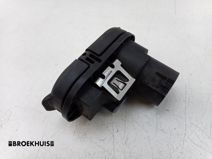 Usados Conector Dodge 1500 Crew Cab (DS) 5.7 Hemi V8 4x4 Precio € 54,45 IVA incluido ofrecido por Autobedrijf Broekhuis B.V.
