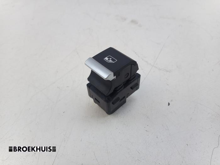 Usados Interruptor de ventanilla eléctrica Audi SQ5 (FYB/FYG) 3.0 TFSI V6 24V Precio € 10,00 Norma de margen ofrecido por Autobedrijf Broekhuis B.V.