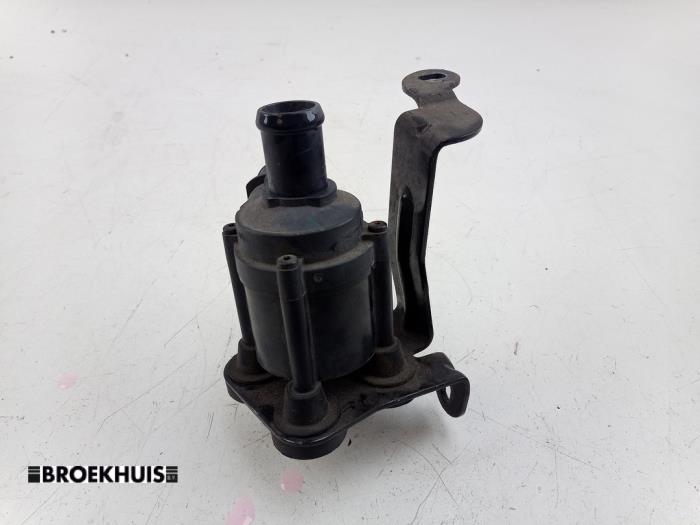 Begagnade Extra vattenpump Audi SQ5 (FYB/FYG) 3.0 TFSI V6 24V Pris € 25,00 Marginaltabell erbjuds av Autobedrijf Broekhuis B.V.