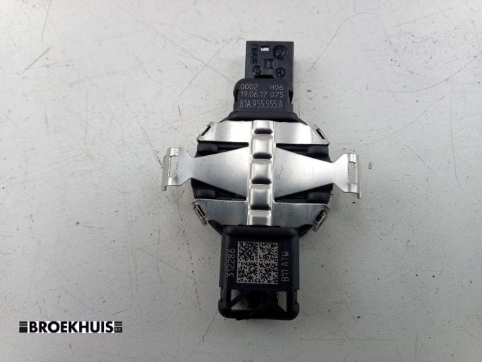 Begagnade Regnsensor Audi SQ5 (FYB/FYG) 3.0 TFSI V6 24V Pris € 20,00 Marginaltabell erbjuds av Autobedrijf Broekhuis B.V.