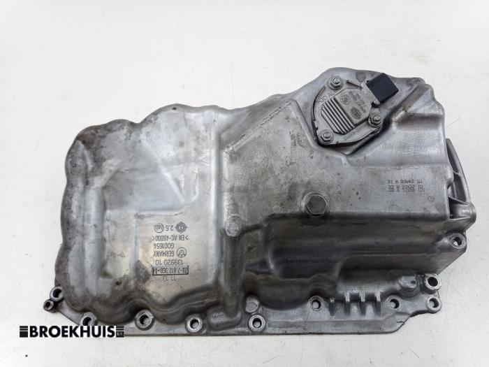 Gebrauchte Ölwanne BMW 5 serie Touring (F11) 520d 16V Preis € 50,00 Margenregelung angeboten von Autobedrijf Broekhuis B.V.