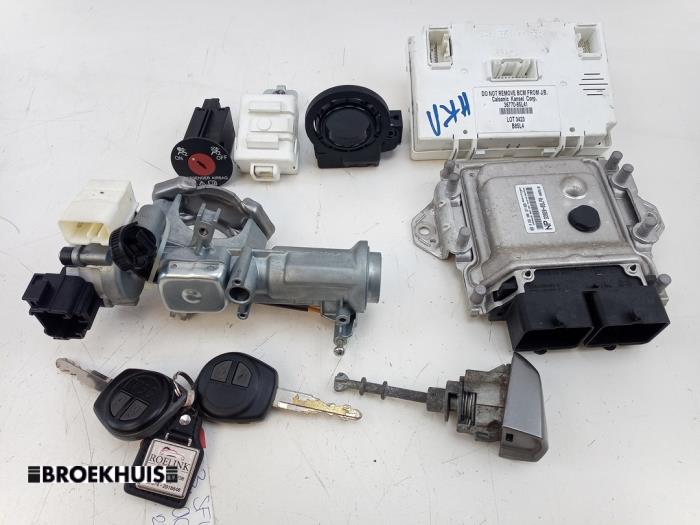 Used Injection computer Opel Agila (B) 1.0 12V Price € 100,00 Margin scheme offered by Autobedrijf Broekhuis B.V.