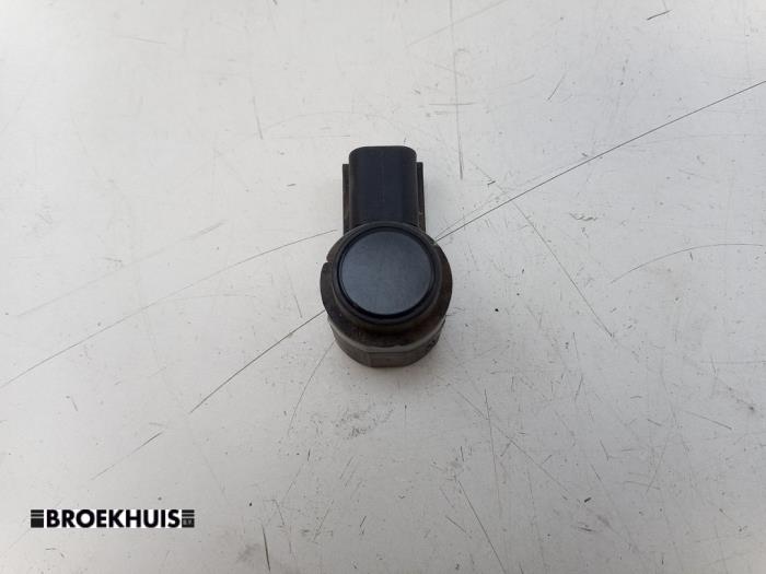 Usados Sensor PDC Ford C-Max (DXA) 1.0 Ti-VCT EcoBoost 12V 125 Precio € 15,00 Norma de margen ofrecido por Autobedrijf Broekhuis B.V.