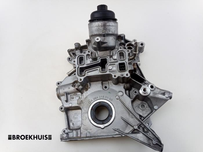 Usagé Couvercle de distribution Mercedes E (C238) E-200 EQ Boost 2.0 Turbo 16V Prix € 125,00 Règlement à la marge proposé par Autobedrijf Broekhuis B.V.