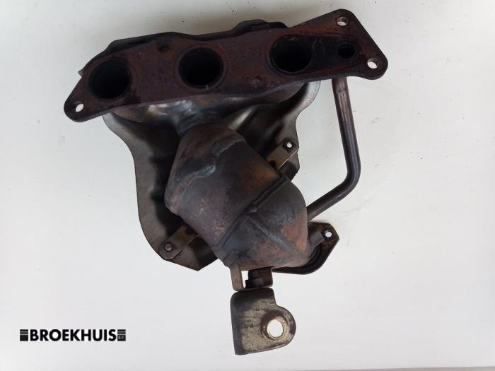 Usagé Catalyseur Mitsubishi Space Star (A0) 1.0 12V Prix € 175,00 Règlement à la marge proposé par Autobedrijf Broekhuis B.V.