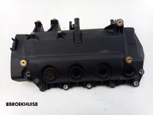 Used Rocker cover Dacia Sandero I (BS) 1.2 16V Price € 50,00 Margin scheme offered by Autobedrijf Broekhuis B.V.