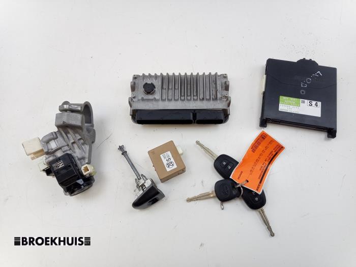 Used Injection computer Toyota Verso S 1.33 16V Dual VVT-I Price € 150,00 Margin scheme offered by Autobedrijf Broekhuis B.V.