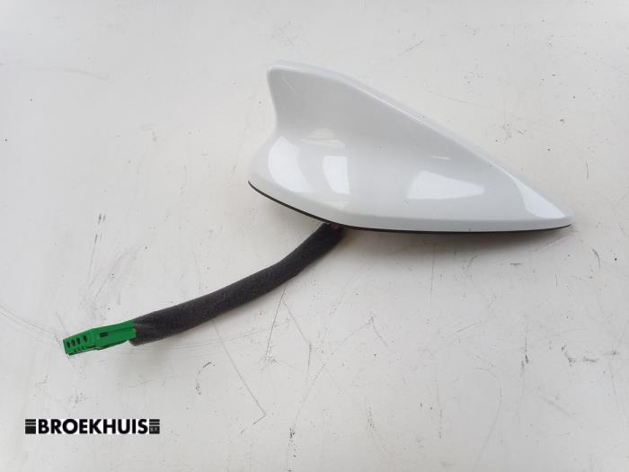 Używane Antena GPS Kia Niro II (SG2) e-Niro 64.8 kWh Cena € 175,00 Procedura marży oferowane przez Autobedrijf Broekhuis B.V.