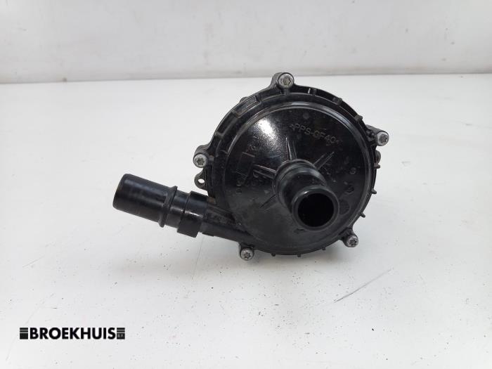 Begagnade Extra vattenpump Kia Niro II (SG2) e-Niro 64.8 kWh Pris € 100,00 Marginaltabell erbjuds av Autobedrijf Broekhuis B.V.