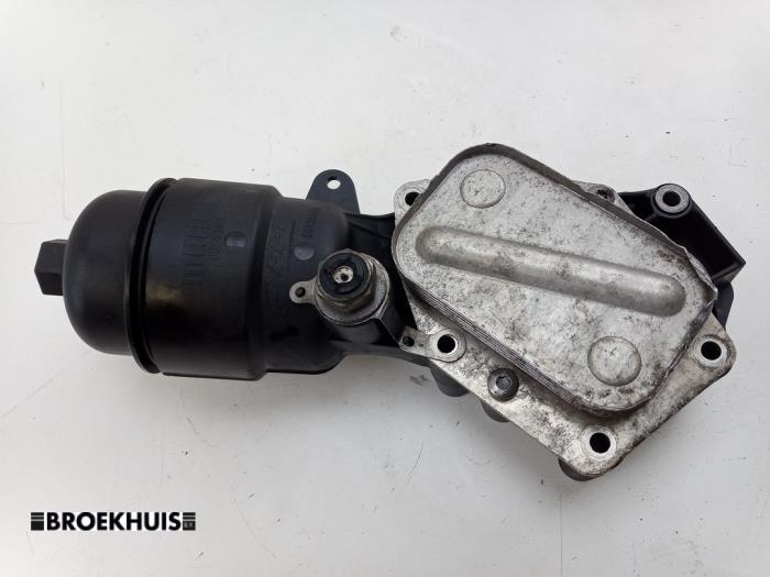 Gebrauchte Ölfiltergehäuse Alfa Romeo MiTo (955) 0.9 TwinAir Preis € 45,00 Margenregelung angeboten von Autobedrijf Broekhuis B.V.