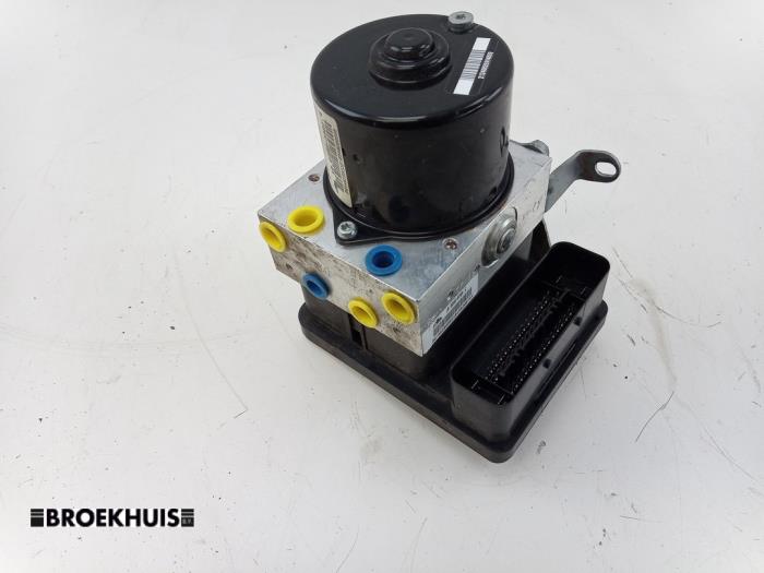 Begagnade ABS-pump BMW 1 serie (E87/87N) 116i 1.6 16V Pris € 100,00 Marginaltabell erbjuds av Autobedrijf Broekhuis B.V.