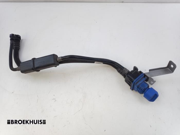 Gebrauchte Füllrohr adbluetank Opel Astra L Sports Tourer (F4/FC/FN/FR) 1.5 Diesel 16V Preis € 60,00 Margenregelung angeboten von Autobedrijf Broekhuis B.V.