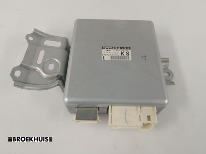 Begagnade Dator, servostyrning Toyota Prius Plus (ZVW4) 1.8 Hybrid 16V Pris € 50,00 Marginaltabell erbjuds av Autobedrijf Broekhuis B.V.