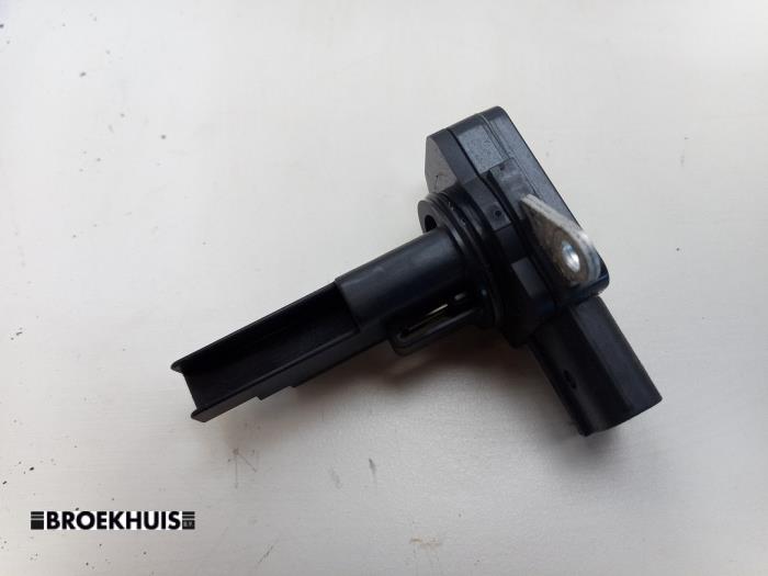 Begagnade Luftmassemätare Toyota Prius Plus (ZVW4) 1.8 Hybrid 16V Pris € 20,00 Marginaltabell erbjuds av Autobedrijf Broekhuis B.V.