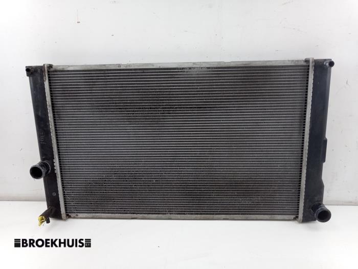 Gebrauchte Kühler Toyota Prius Plus (ZVW4) 1.8 Hybrid 16V Preis € 75,00 Margenregelung angeboten von Autobedrijf Broekhuis B.V.