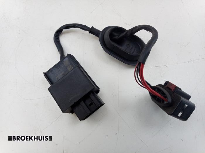 Usagé Module pompe carburant Volkswagen Polo V (6R) 1.0 TSI 12V BlueMotion Prix € 25,00 Règlement à la marge proposé par Autobedrijf Broekhuis B.V.