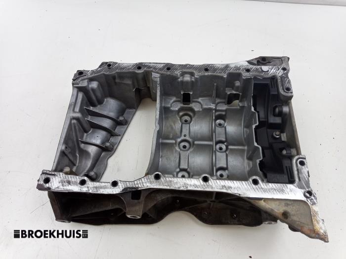 Gebrauchte Ölwanne Renault Master III (MA/MB/MC/MD/MH/MF/MG/MH) 2.3 dCi 135 16V FWD Preis € 108,90 Mit Mehrwertsteuer angeboten von Autobedrijf Broekhuis B.V.