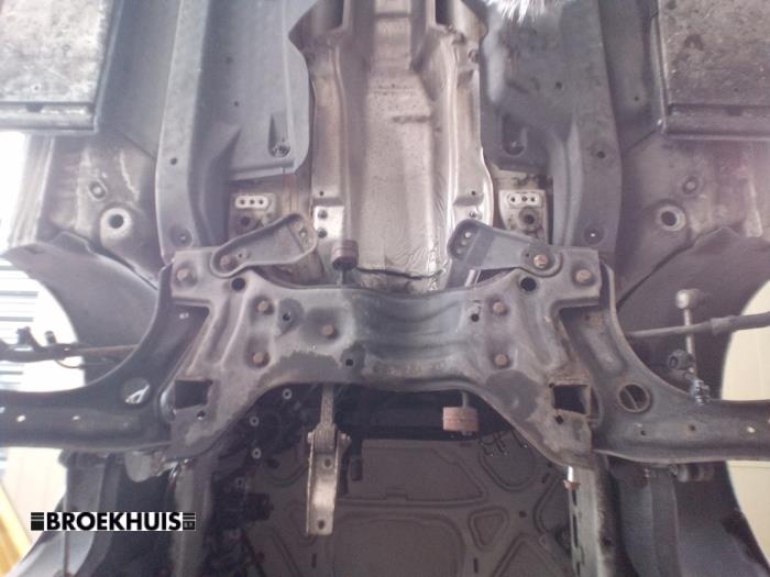 Usados Subchasis Seat Ibiza IV SC (6J1) 1.4 16V Precio € 45,00 Norma de margen ofrecido por Autobedrijf Broekhuis B.V.
