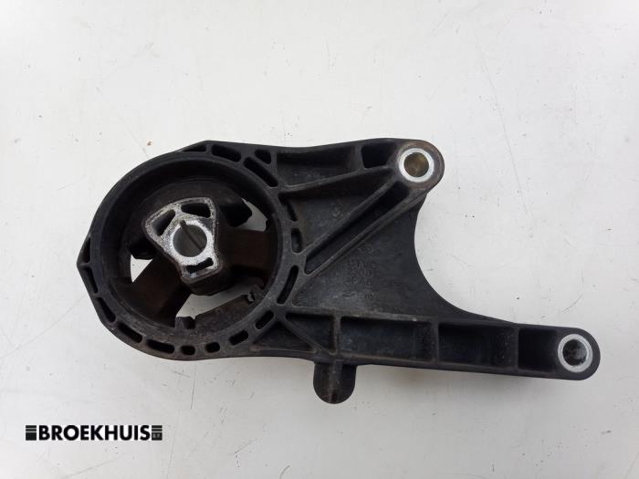 Used Engine mount Opel Insignia Sports Tourer 1.8 16V Ecotec Price € 25,00 Margin scheme offered by Autobedrijf Broekhuis B.V.
