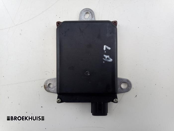 Begagnade Dödvinkelsensor Toyota Prius (ZVW5) 1.8 16V Hybrid Pris € 60,00 Marginaltabell erbjuds av Autobedrijf Broekhuis B.V.