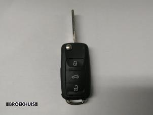 Usados Llave Volkswagen Polo V (6R) 1.2 12V Precio € 20,00 Norma de margen ofrecido por Autobedrijf Broekhuis B.V.