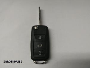 Usados Llave Volkswagen Polo V (6R) 1.2 TSI Precio € 20,00 Norma de margen ofrecido por Autobedrijf Broekhuis B.V.