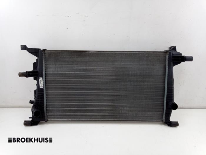 Usagé Radiateur Renault Megane III Grandtour (KZ) 1.5 dCi 110 Prix € 40,00 Règlement à la marge proposé par Autobedrijf Broekhuis B.V.