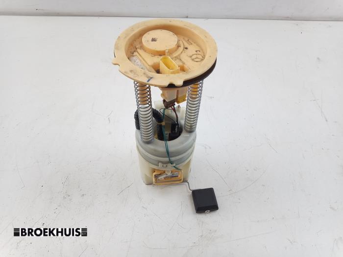 Gebrauchte Kraftstoffpumpe Elektrisch Mercedes A (W169) 1.5 A-160 Preis € 30,00 Margenregelung angeboten von Autobedrijf Broekhuis B.V.