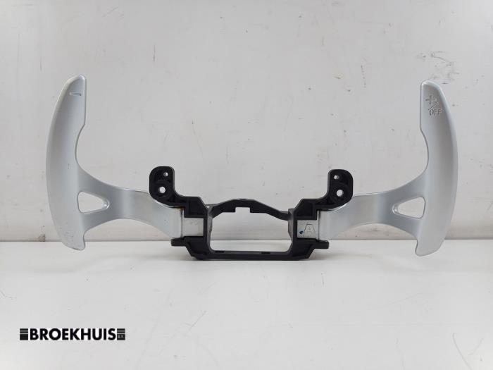 Usagé Kit manettes de commande Mitsubishi Outlander (GF/GG) 2.0 16V PHEV 4x4 Prix € 40,00 Règlement à la marge proposé par Autobedrijf Broekhuis B.V.