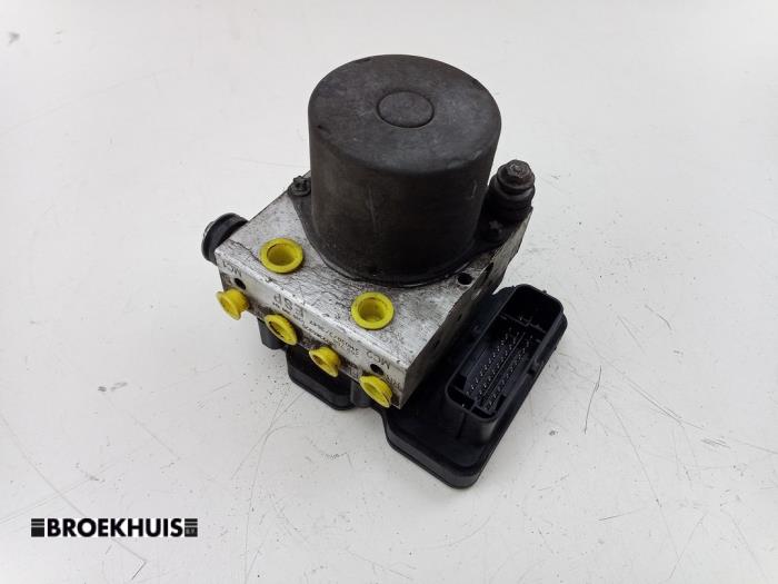 Gebrauchte ABS Pumpe Iveco New Daily VI 33S14, 35C14, 35S14 Preis € 393,25 Mit Mehrwertsteuer angeboten von Autobedrijf Broekhuis B.V.