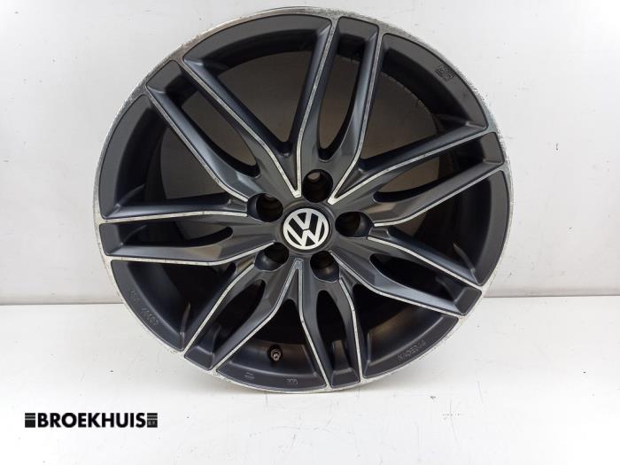 Begagnade Hjul Volkswagen Polo V (6R) 1.0 12V BlueMotion Technology Pris € 65,00 Marginaltabell erbjuds av Autobedrijf Broekhuis B.V.