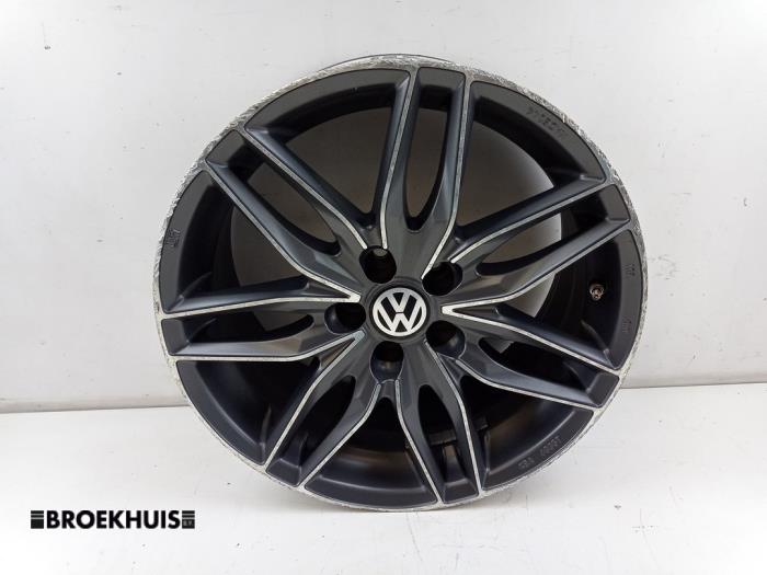 Begagnade Hjul Volkswagen Polo V (6R) 1.0 12V BlueMotion Technology Pris € 50,00 Marginaltabell erbjuds av Autobedrijf Broekhuis B.V.