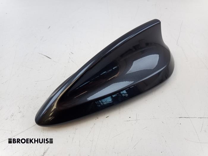 Begagnade Antenn BMW 5 serie (G30) 540i 3.0 TwinPower Turbo 24V Pris € 25,00 Marginaltabell erbjuds av Autobedrijf Broekhuis B.V.