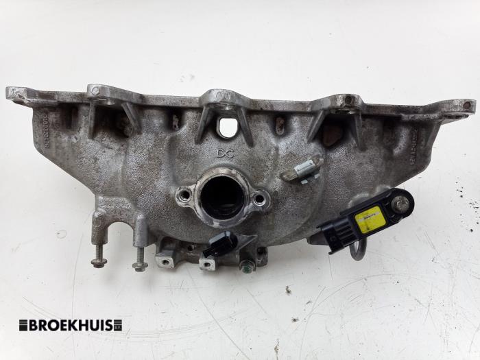 Begagnade Insugsrör Renault Master III (EV/HV/UV/VA/VB/VD/VF/VG/VJ) 2.3 dCi 145 16V FWD Pris € 96,80 Inklusive moms erbjuds av Autobedrijf Broekhuis B.V.