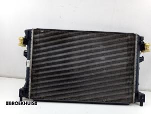 Kühler van een Volkswagen Passat Variant (3G5) 2.0 TDI 16V 150 2016