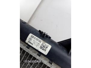 Kühler van een Volkswagen Passat Variant (3G5) 2.0 TDI 16V 150 2016