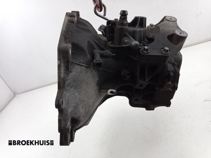 Gebrauchte Getriebe Opel Corsa D 1.4 16V Twinport Preis € 225,00 Margenregelung angeboten von Autobedrijf Broekhuis B.V.