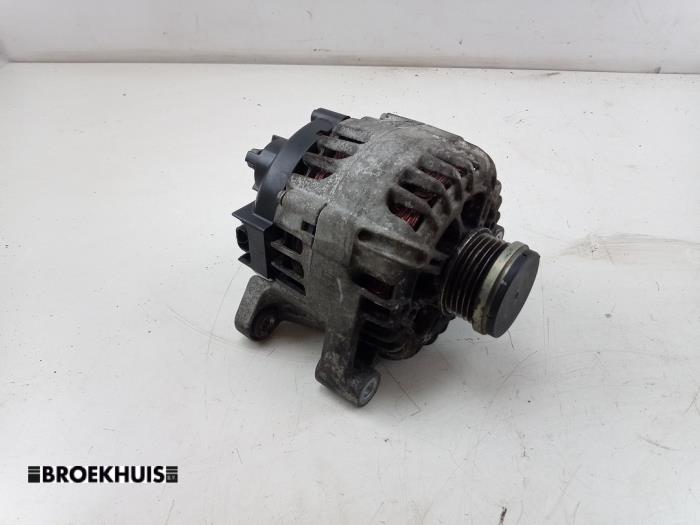 Begagnade Dynamo Opel Corsa D 1.4 16V Twinport Pris € 40,00 Marginaltabell erbjuds av Autobedrijf Broekhuis B.V.