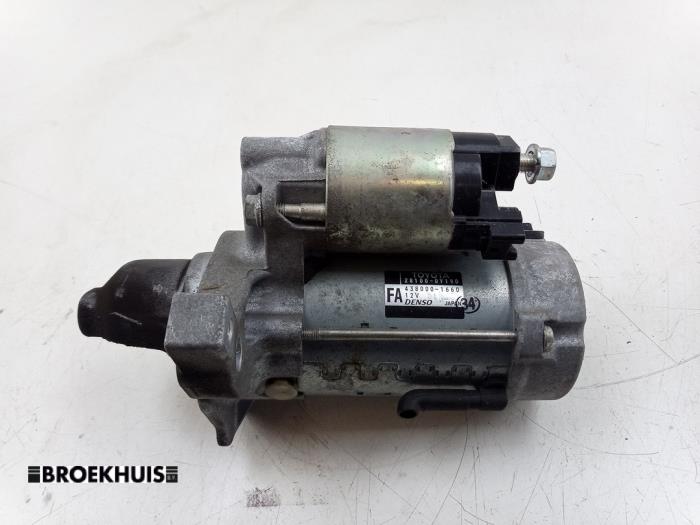 Gebrauchte Anlasser Toyota Yaris III (P13) 1.33 16V Dual VVT-I Preis € 45,00 Margenregelung angeboten von Autobedrijf Broekhuis B.V.