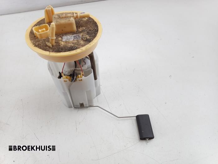 Usagé Pompe à carburant Ford Focus 4 Wagon 1.0 Ti-VCT EcoBoost 12V 125 Prix € 70,00 Règlement à la marge proposé par Autobedrijf Broekhuis B.V.