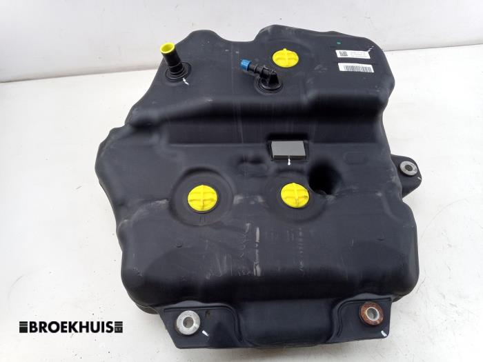 Gebrauchte Adblue Tank Mercedes C Estate (S205) C-180 BlueTEC, C-180 d 1.6 16V Preis € 300,00 Margenregelung angeboten von Autobedrijf Broekhuis B.V.