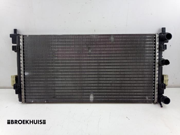 Usagé Radiateur Seat Ibiza IV (6J5) 1.4 16V Prix € 45,00 Règlement à la marge proposé par Autobedrijf Broekhuis B.V.