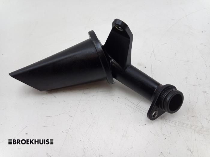 Gebrauchte Öl Ansaugrohr Landrover Defender I 2.2 TD4 16V Preis € 25,00 Margenregelung angeboten von Autobedrijf Broekhuis B.V.