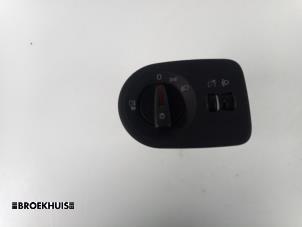 Used Light switch Seat Ibiza IV (6J5) 1.4 TDI Price € 15,00 Margin scheme offered by Autobedrijf Broekhuis B.V.
