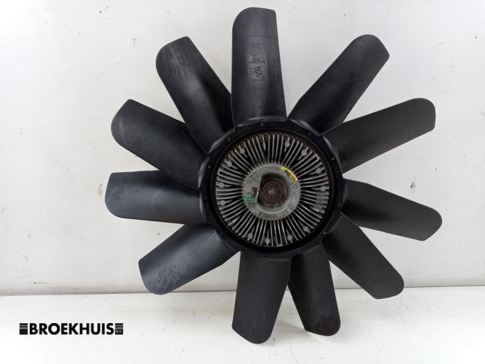 Gebrauchte RI Scheibe Intelligent Landrover Defender I 2.2 TD4 16V Preis € 50,00 Margenregelung angeboten von Autobedrijf Broekhuis B.V.
