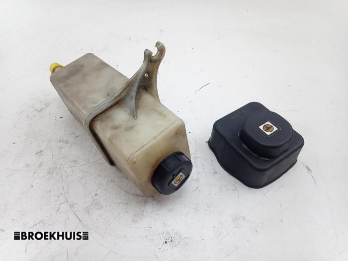 Begagnade Styrservotank Fiat Ducato (250) 2.3 D 130 Multijet Pris € 36,30 Inklusive moms erbjuds av Autobedrijf Broekhuis B.V.