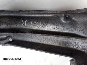 Engine mount from a Audi A4 Avant (B8) 2.0 TDI 16V 2010
