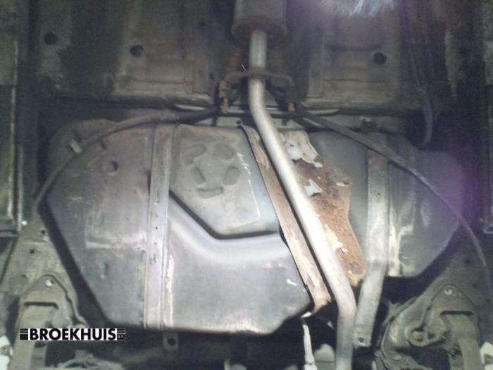 Begagnade Tank Opel Astra H SW (L35) 1.8 16V Pris € 60,00 Marginaltabell erbjuds av Autobedrijf Broekhuis B.V.